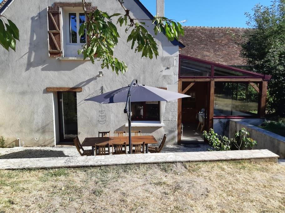 Maison Village 4 Chambres 30 Minutes Du Zoo De Beauval Saint-Cyran-du-Jambot Exterior photo