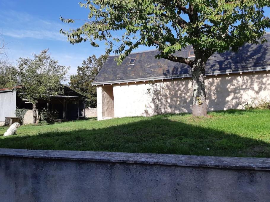 Maison Village 4 Chambres 30 Minutes Du Zoo De Beauval Saint-Cyran-du-Jambot Exterior photo